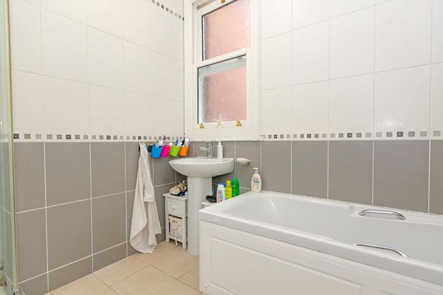 Terraced house for sale in Lynmouth Road, East Finchley, London