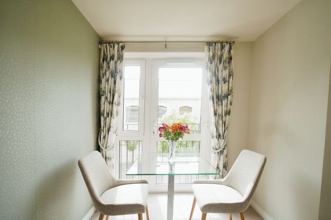 Flat for sale in West Street, Wells, Somerset
