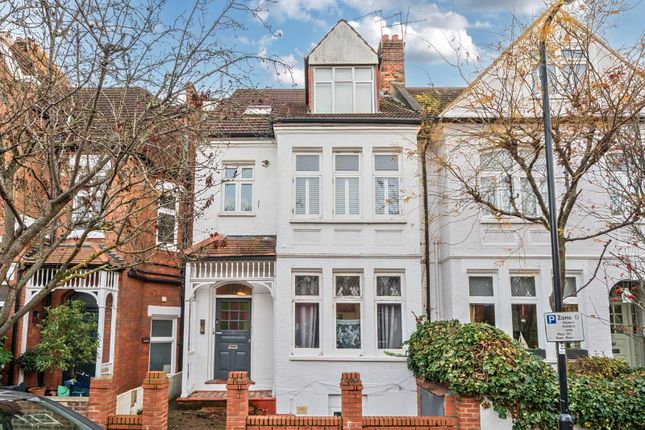 Flat B, 13, Fairlawn Avenue, London photo 2
