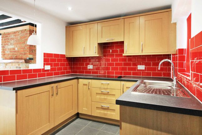 Terraced house for sale in Startops End, Tring