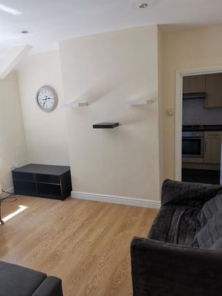 47, Stacey Road, Cardiff photo 4