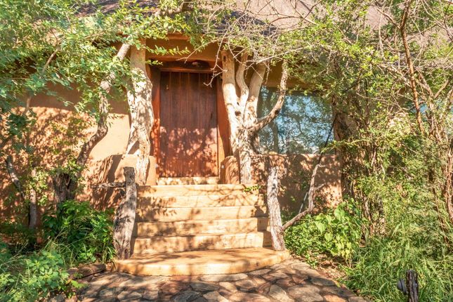 Lodge for sale in 90 Harmony, 90 Makalali, Harmony Block, Hoedspruit, Limpopo Province, South Africa