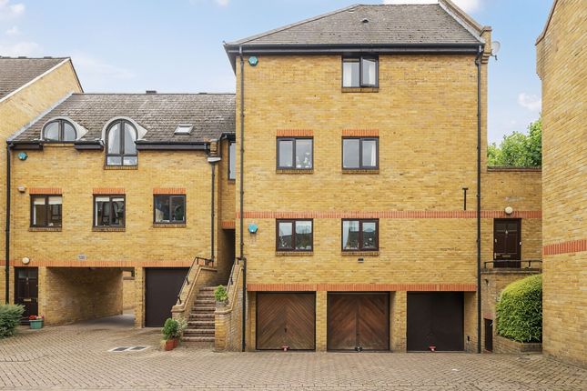 9, Welland Mews, London photo 4
