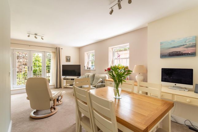 12 Townsmead, Coopers Way, Henfield photo 4