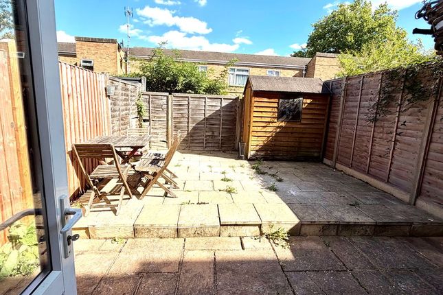 26, Laburnum Road, London photo 2