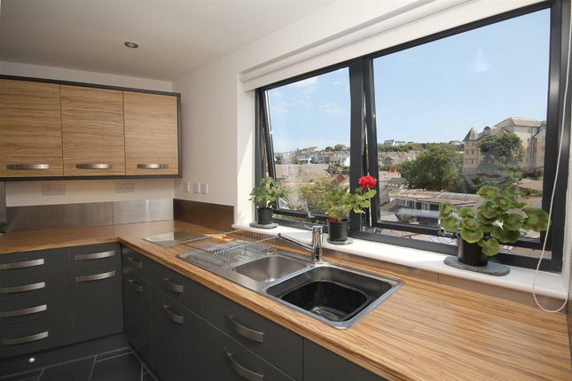 3 Middle Manor Cottages, Lower Manor Road, Brixham photo 4