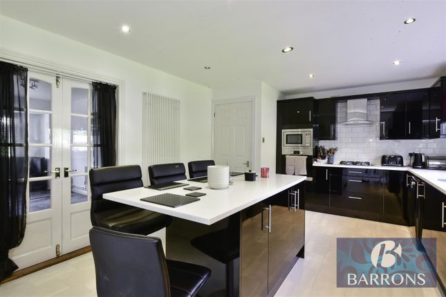 21, Gladding Road, West Cheshunt photo 4