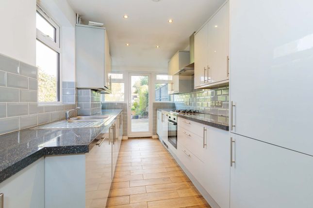 24, Alwyn Road, Maidenhead photo 2