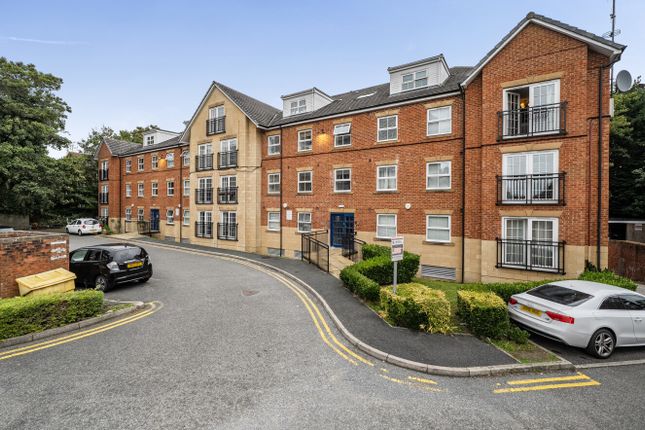 2-bed flat on 16, Sandringham Court, Moortown, £100,000