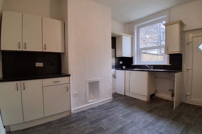 19 Leyland Road, Leyland Road, Burnley, BB11 3DR, Burnley photo 5