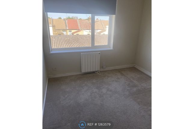 Flat, Annvera House Strover St, Gillingham photo 4