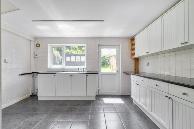 32, Trerew Road, Penzance photo 3