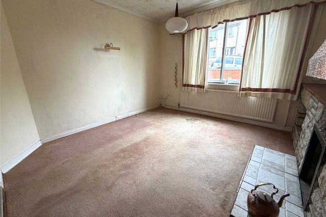 24, Mount Pleasant Way, Pembrokeshire photo 4