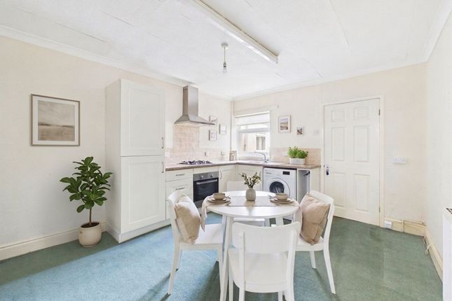 4 Albion Road, Sutton-In-Ashfield photo 3