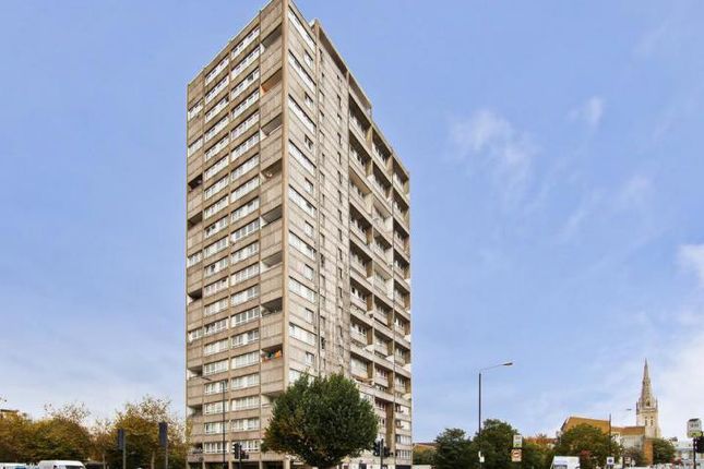 Flat for sale in Glamis Road, London