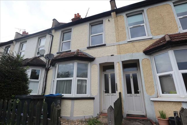 Terraced house to rent in Chipstead Valley Road, Coulsdon