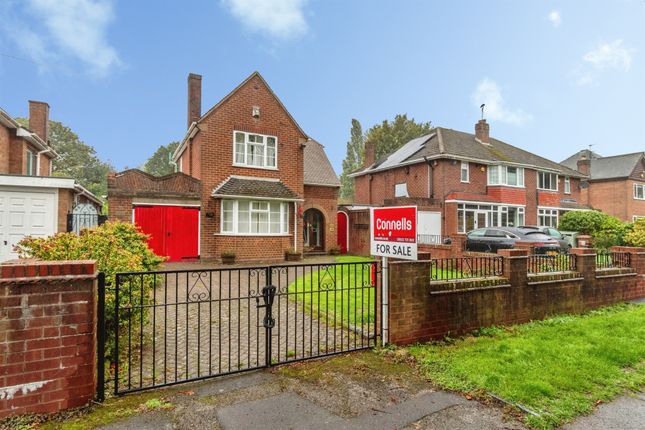 3-bed detached on Bealeys Lane, Walsall, £350,000