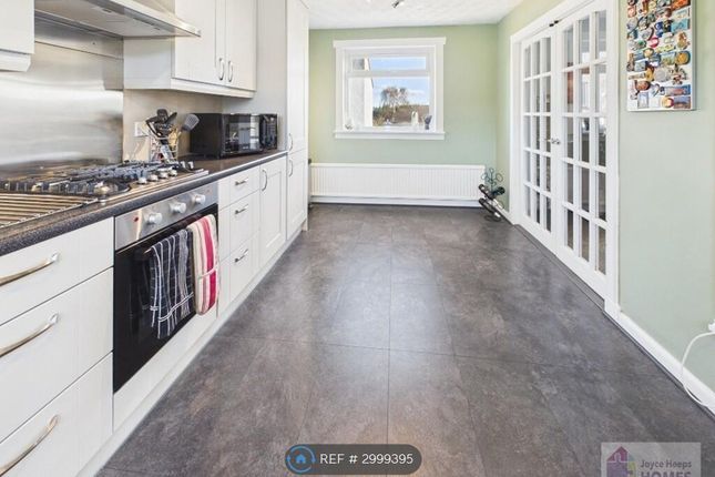 Ash Place, East Kilbride, Glasgow photo 2