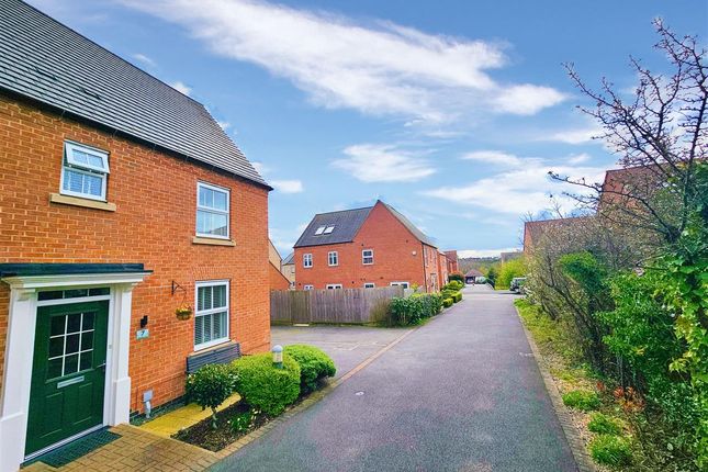 Detached house for sale in Aberdeen Close, Church Gresley, Swadlincote