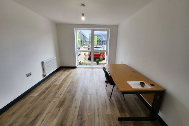 Flat 5 Presley Court, 200 Stourbridge Road, Stourbridge photo 5