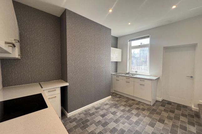 4, Richmond Street, Castleford photo 4