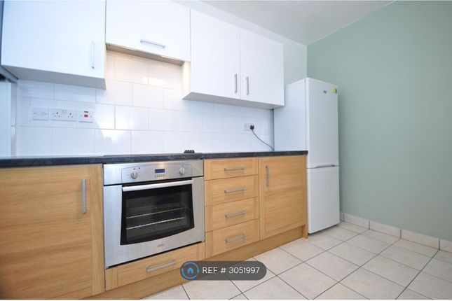 Flat, Buxton Court Thoresby Street, London photo 4