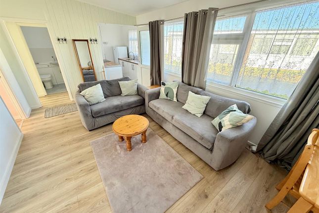 108 Sundowner, Newport Road, Great Yarmouth photo 3