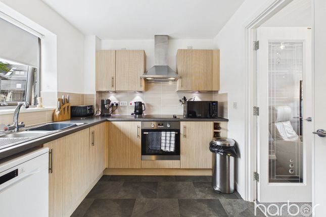 9 Vancouver Walk, Dalmarnock, City of Glasgow photo 4