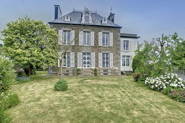 Country house for sale in Brouains, Basse-Normandie, 50150, France