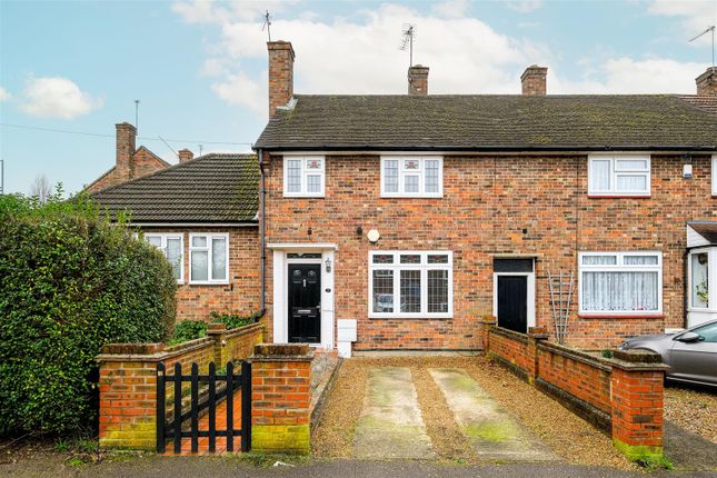 Thumbnail Property for sale in Rochford Avenue, Loughton