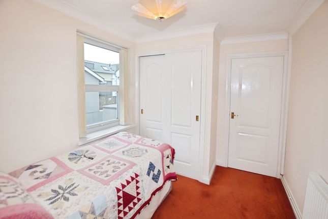 Flat 12, Bishops Court 180 St Marychurch Road, St Marychurch Torquay Devon, Torquay photo 3