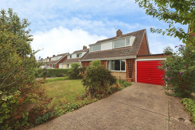 18 St. Marks Avenue, Cherry Willingham, Lincolnshire photo 2