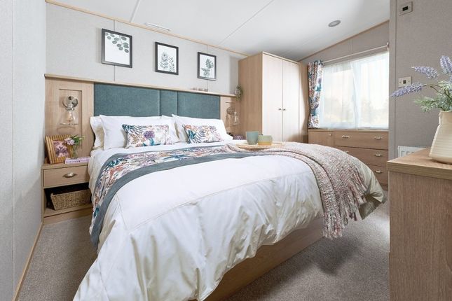 Nottage Park Lodges, Moor Lane, Porthcawl photo 5