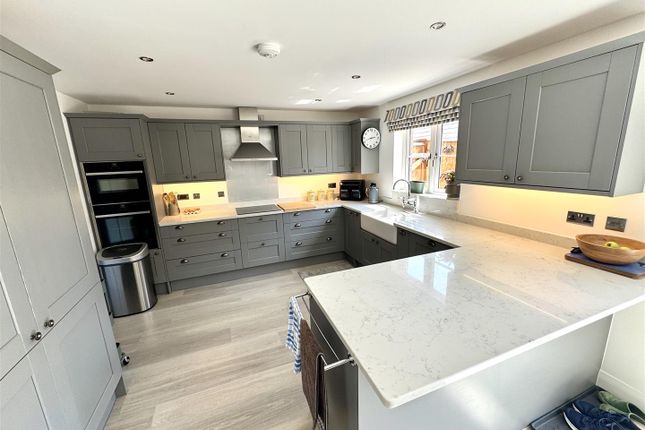 14, Birch Grove, Chepstow photo 3
