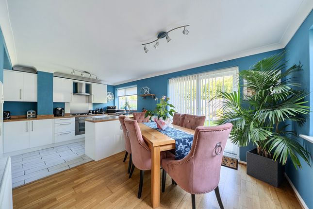 16, Link Lane, Pulborough photo 2