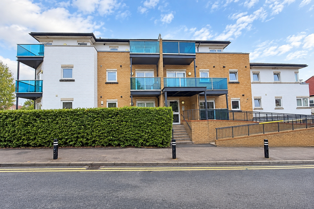 Reservoir Road, Ruislip photo 2