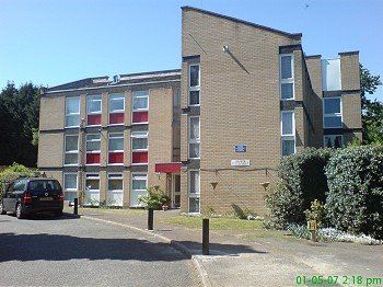 Flat to rent in Lingfield Close, Enfield