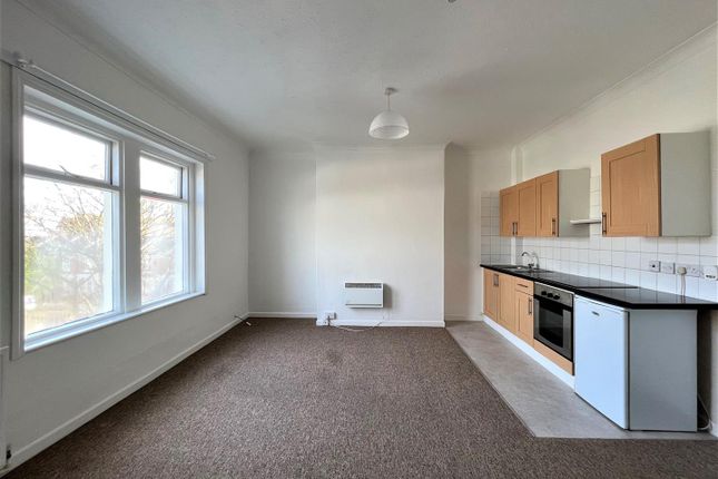 Studio to rent in Campbell Road, Southsea
