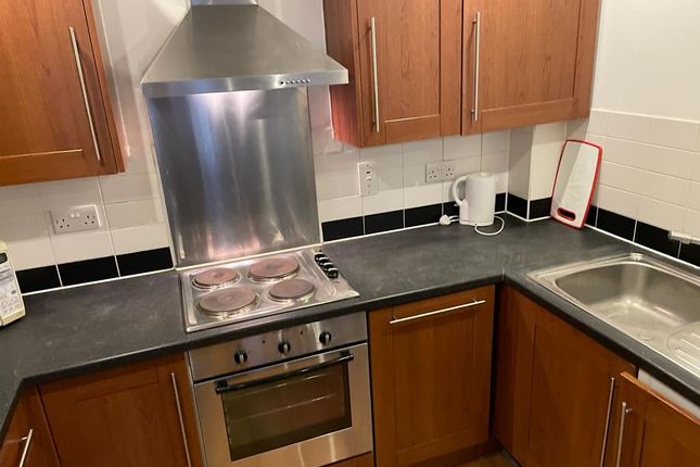 Flat to rent in Colton Street, Leicester