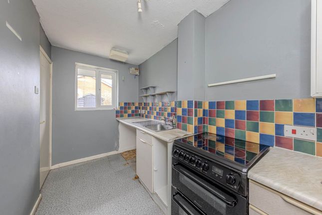 10 Winterside Close, Newcastle photo 4