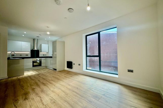 Apartment 7, 6 Camden Drive, Birmingham photo 2