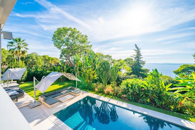 Villa for sale in St Jean Cap Ferrat, Villefranche, Cap Ferrat Area, French Riviera
