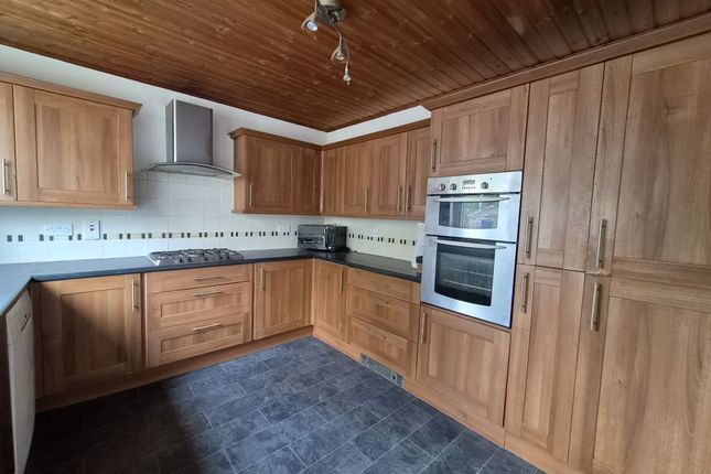 141, Raeden Crescent, Aberdeen photo 2