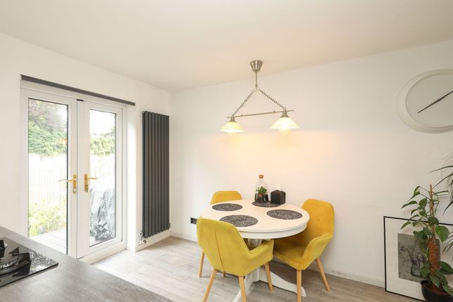 46 Broomwood Gardens, Sheffield photo 4
