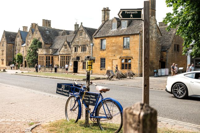 Thumbnail Detached house for sale in High Street, Broadway, Worcestershire