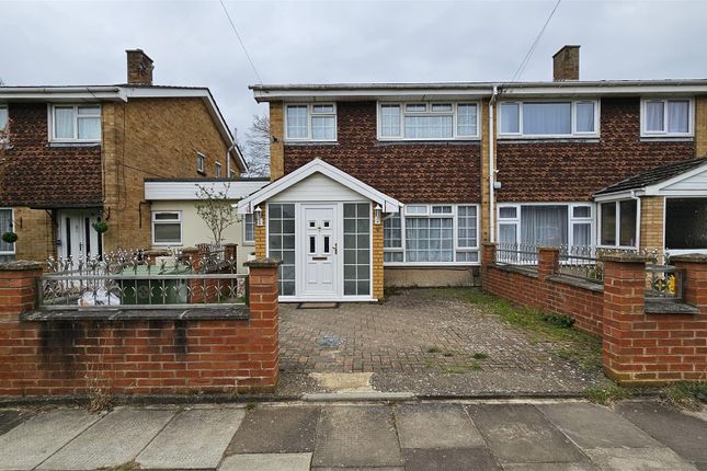 Thumbnail Property to rent in Hayman Crescent, Hayes