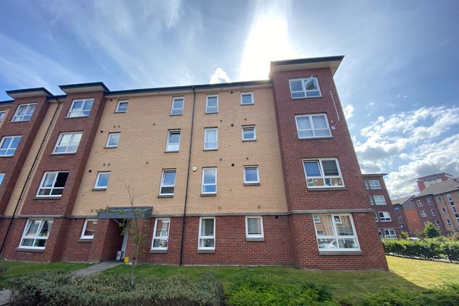 Thumbnail Flat to rent in Springfield Gardens, Glasgow