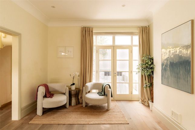 8, Limerston Street, Chelsea photo 4