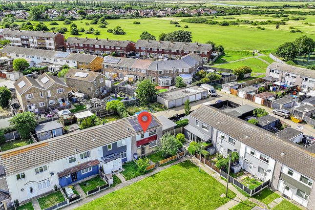 130, Second Avenue, Canvey Island photo 2