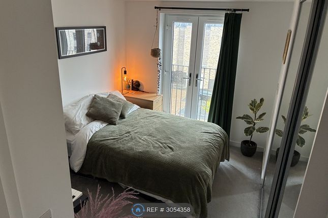 Apartment, Enriqueta Rylands Close Stretford, Manchester photo 4